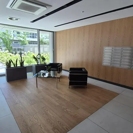Towarowa Flowers Apartment, Free Parking, Air-conditioning, Self Check-in 24h Apartment Posen