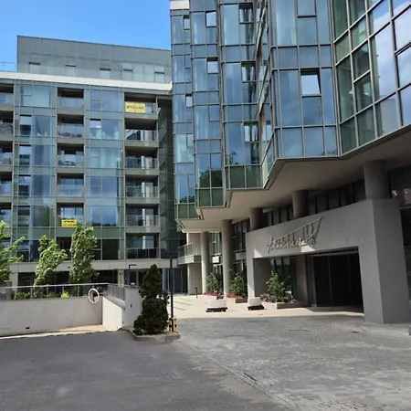 Towarowa Flowers Apartment, Free Parking, Air-conditioning, Self Check-in 24h Apartment *