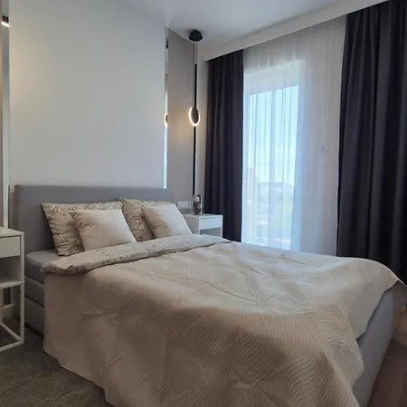 Towarowa Flowers Apartment, Free Parking, Air-conditioning, Self Check-in 24h Posen