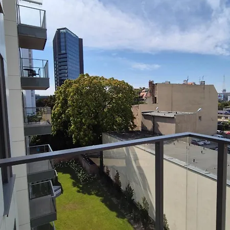 Apartment Towarowa Flowers Apartment, Free Parking, Air-conditioning, Self Check-in 24h *