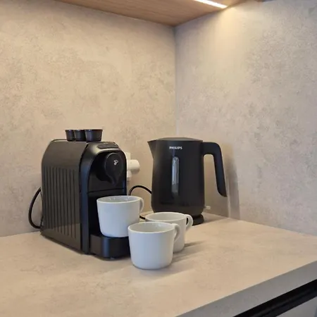 Апартаменты Towarowa Flowers Apartment, Free Parking, Air-conditioning, Self Check-in 24h *