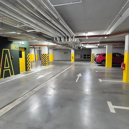 Towarowa Flowers Apartment, Free Parking, Air-conditioning, Self Check-in 24h Апартаменты *