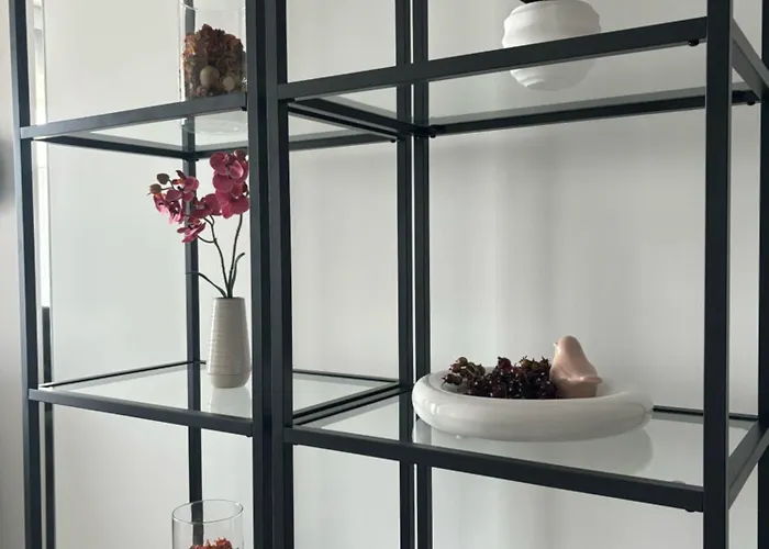 Towarowa Flowers Apartment, Free Parking, Air-conditioning, Self Check-in 24h פוזנן