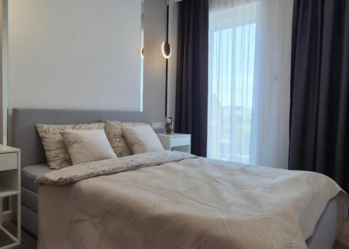 Towarowa Flowers Apartment, Free Parking, Air-conditioning, Self Check-in 24h פוזנן