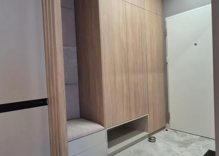 Towarowa Flowers Apartment, Free Parking, Air-conditioning, Self Check-in 24h Posen