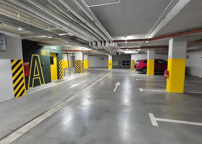 Towarowa Flowers Apartment, Free Parking, Air-conditioning, Self Check-in 24h דירה *