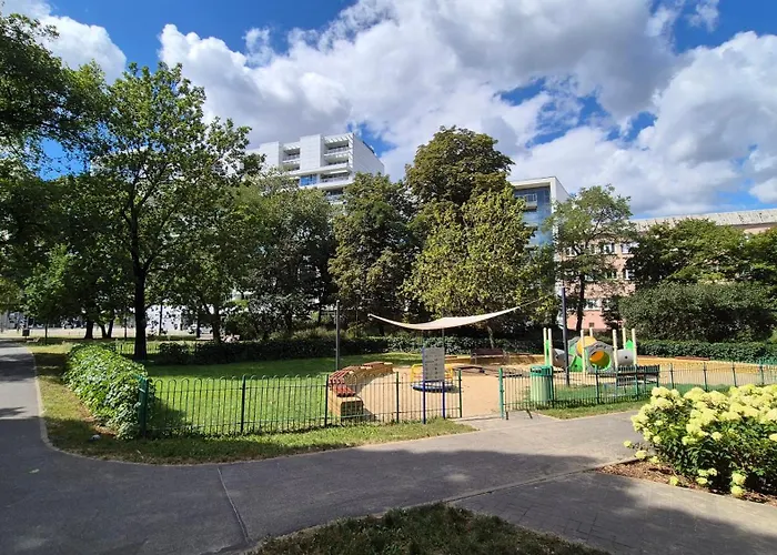 Towarowa Flowers Apartment, Free Parking, Air-conditioning, Self Check-in 24h *